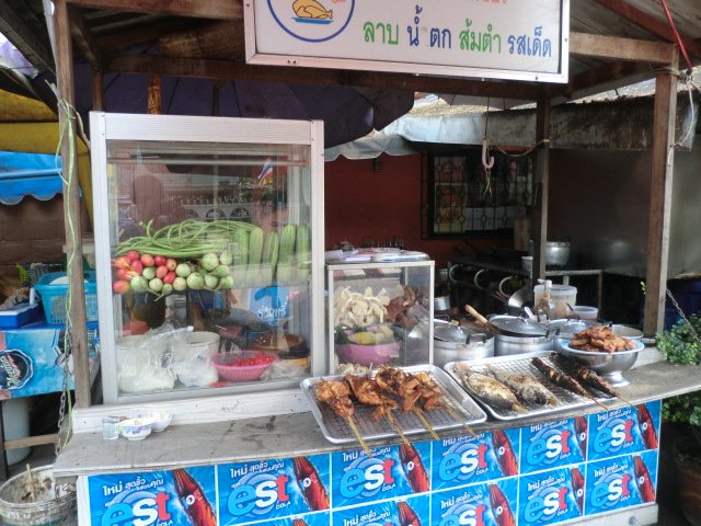 Issan lunch cart